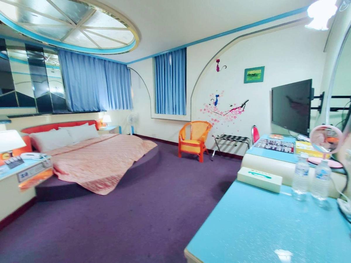 Hua Ku Hotel Đài Nam Ngoại thất bức ảnh